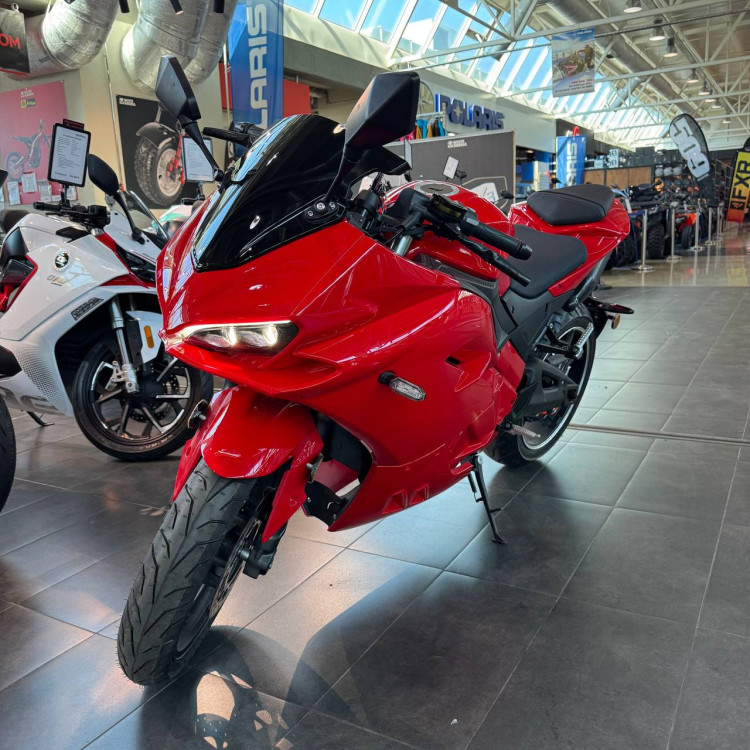 ECO Ducati Panigale RED MK 80Ah