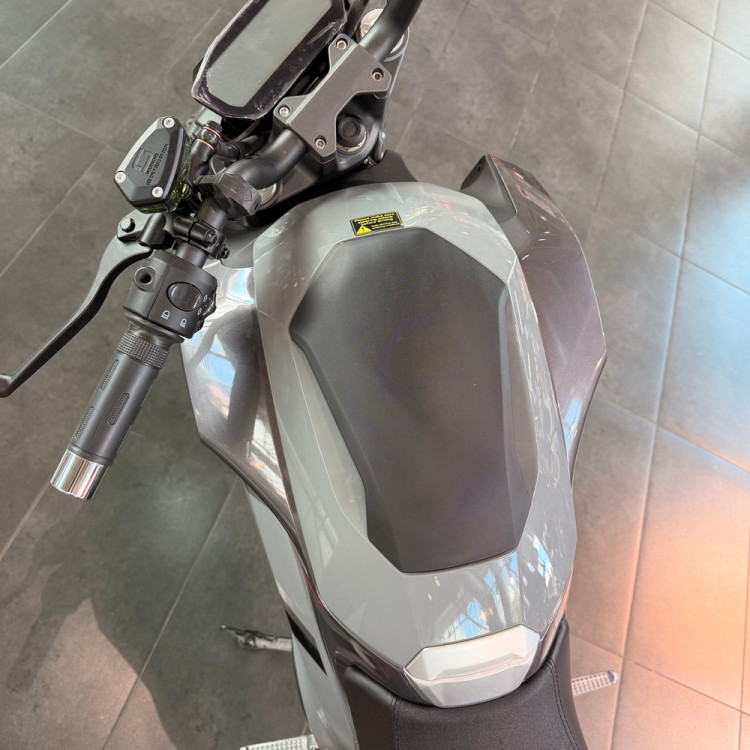 Super Soco Street Hunter Grey Super Soco Street Hunter Grey