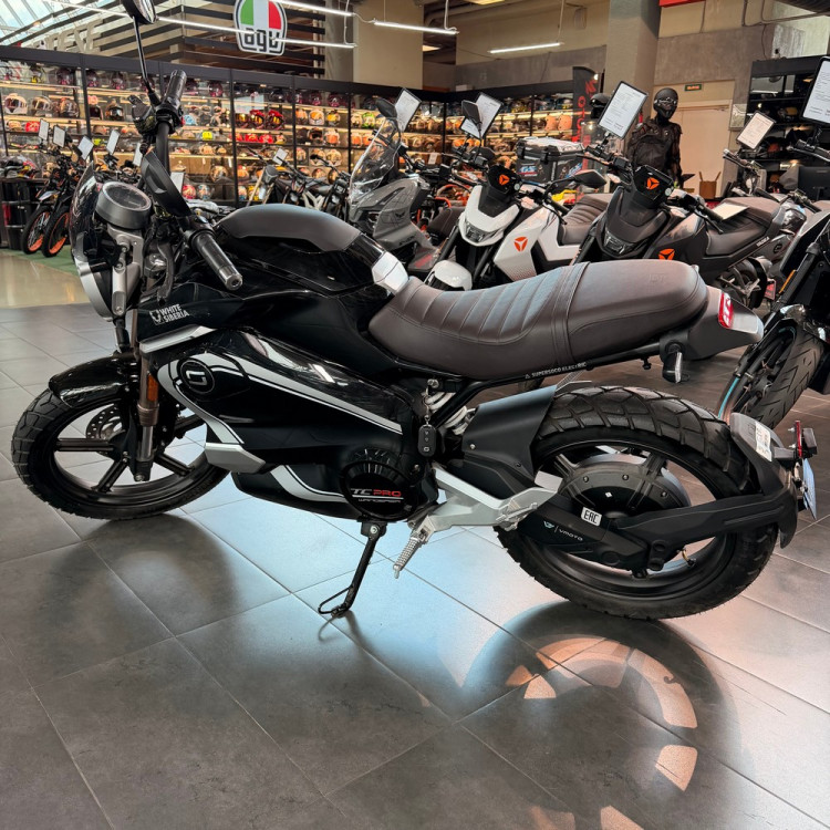 Super Soco TC Wanderer PRO Black