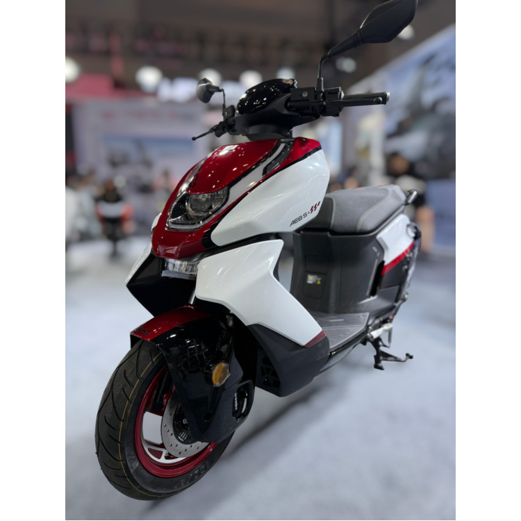 ZEEHO AE8 S+ (NEW 2025)