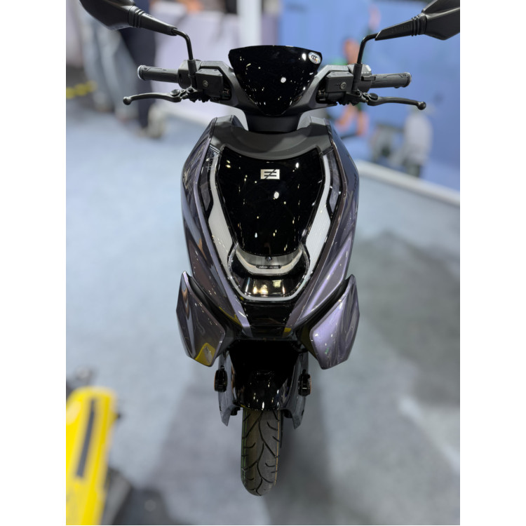 ZEEHO AE8 S+ (NEW 2025)