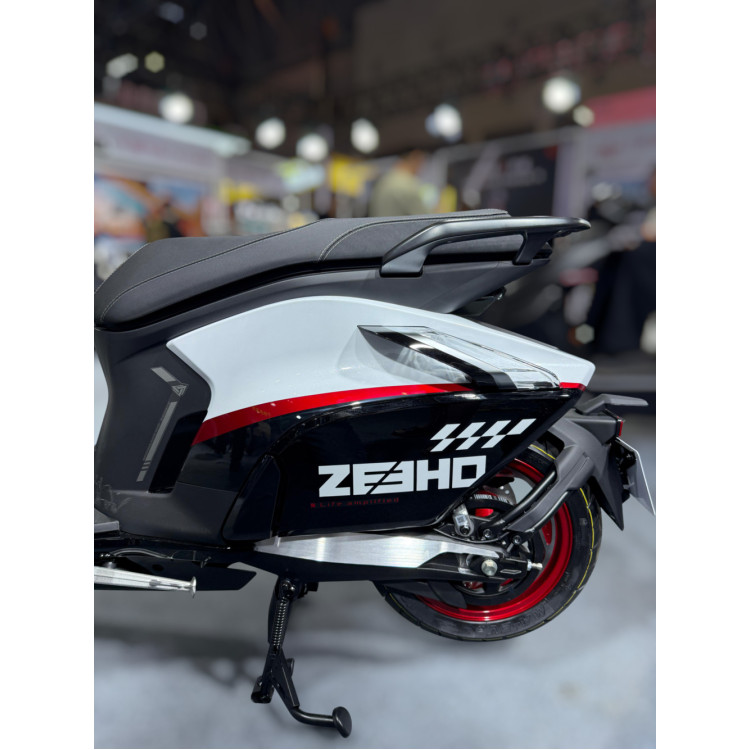 ZEEHO AE8 S+ (NEW 2025)